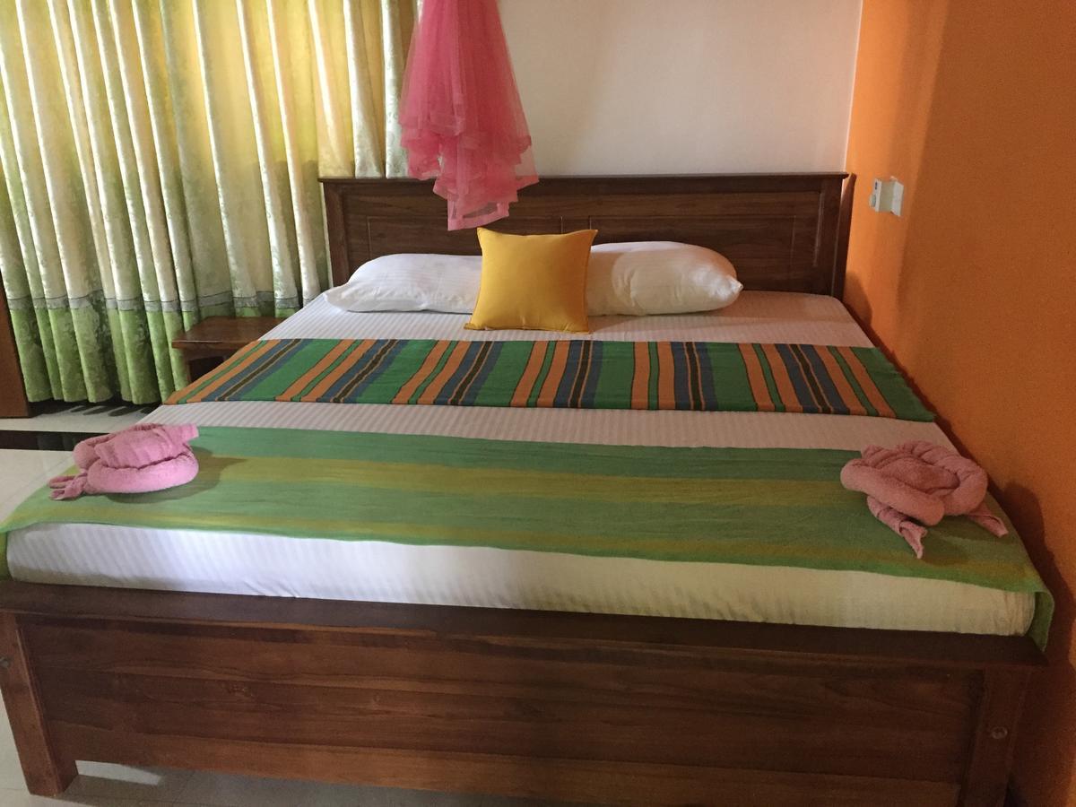 Bee Nest Bed & Breakfast Νεγκόμπο Εξωτερικό φωτογραφία
