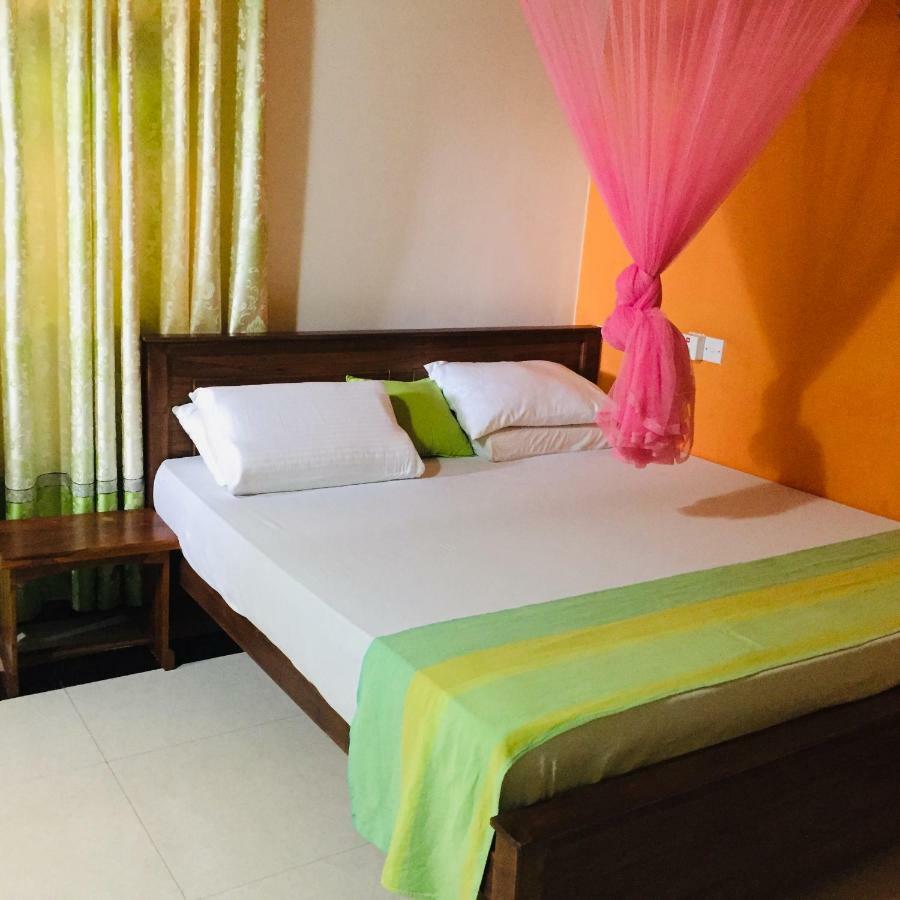 Bee Nest Bed & Breakfast Νεγκόμπο Εξωτερικό φωτογραφία